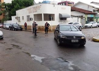 GUARDA MUNICIPAL INTENSIFICA TRABALHO DE ORIENTAÇÃO APÓS MUDANÇA DE TRÂNSITO NA VINHOSA