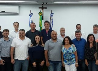 Reunião em Itaperuna discute a fundação da Associação das Câmaras Municipais dos Vereadores do Noroeste