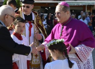 Bispo Dom Fernando Rifan realiza visita pastoral de uma semana a Varre-Sai