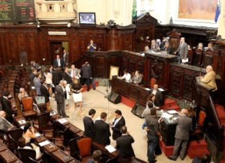 Alerj aprova texto que amplia estado de calamidade até 2018