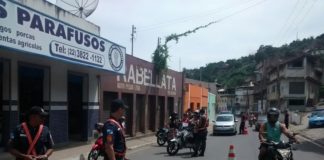 Policiais 29º BPM de Itaperuna apreendem veículos durante Operação Fecha Quartel