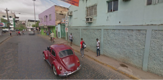 Bandidos de bicicleta roubam cordão de ouro de mulher de 64 anos no Centro de Itaperuna