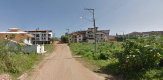 Bandido rouba celular e foge na garupa de moto em Itaperuna