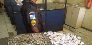 Dois detidos e grande quantidade de drogas apreendidas no Morro da Faca, em Itaperuna