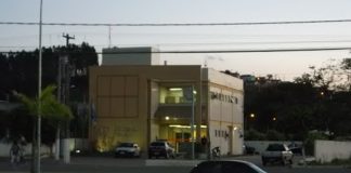 Jovem é baleado em frente de casa em Italva, RJ