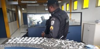 Entorpecentes são apreendidos em terreno baldio em Itaperuna