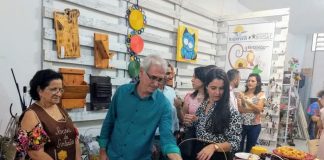 Casa do Artesão de Itaperuna promove Chá do Dias das Mães