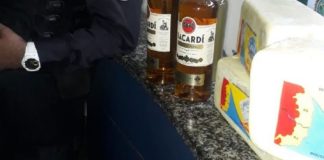 Homem é preso após furtar bebidas alcoólicas e mussarela em Bom Jesus
