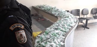 Polícia encontra droga enterrada em Itaperuna