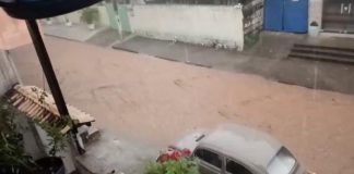 Chuva causa alagamentos em bairro de Santo Antônio de Pádua