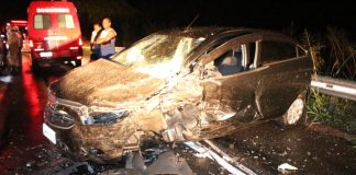 Acidente de trânsito deixa três pessoas feridas na BR-356, em Itaperuna