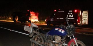 Homem sofre queda de moto na BR 356, em Italva