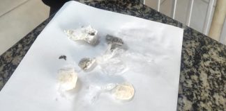 Denúncia de disparo de arma de fogo termina com apreensão de drogas em Bom Jesus do Itabapoana