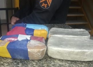 Passageiro de ônibus é preso com quatro quilos de crack no trailer de Raposo