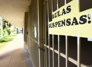 Justiça do Trabalho proíbe volta às aulas até que vacina esteja disponível