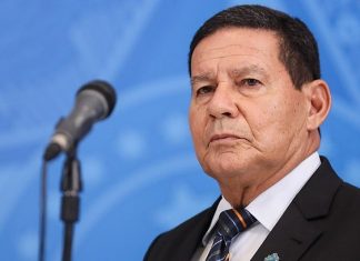 Vice-presidente Mourão é diagnosticado com Covid-19